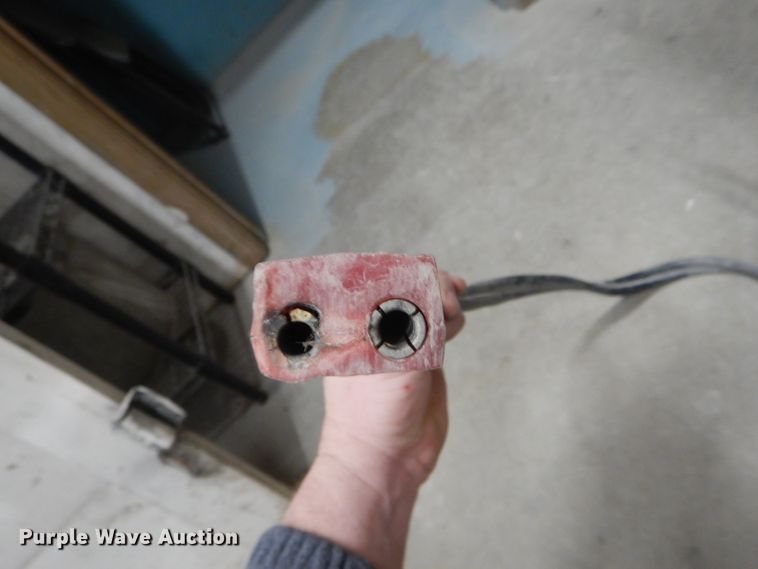 image for item DH6261 U.S. Army battery charger