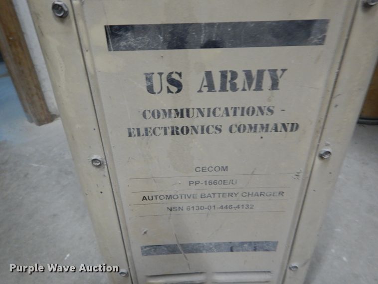 image for item DH6261 U.S. Army battery charger