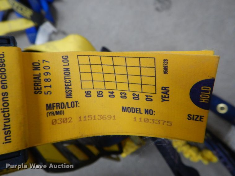 image for item DH6263 (2) safety harnesses