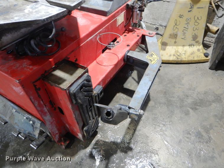 image for item DH6266 Power Assist rim clamp tire machine