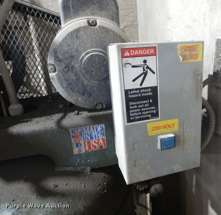 image for item DH6267 Saylor-Beall VT-735-80 air compressor