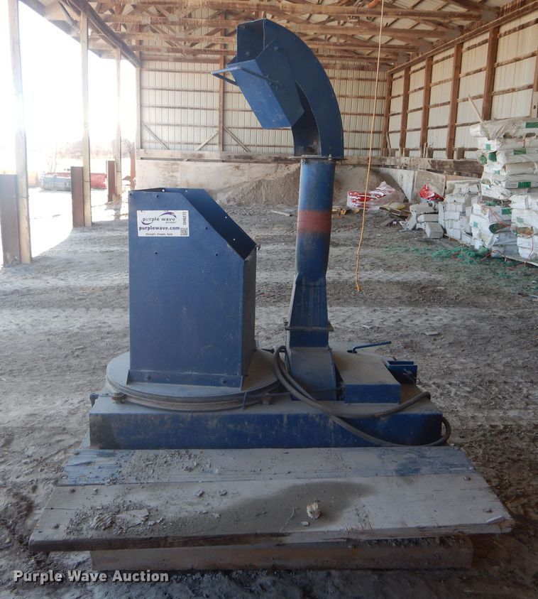 image for item DH6270 Goossen Industries bale chopper