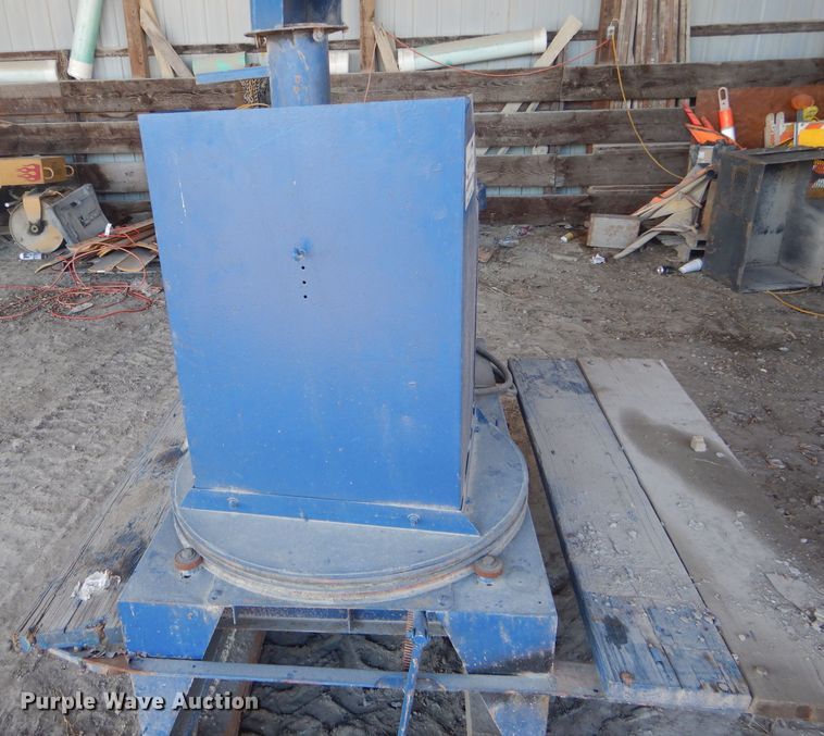 image for item DH6270 Goossen Industries bale chopper