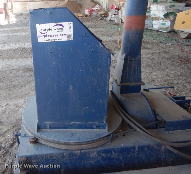 image for item DH6270 Goossen Industries bale chopper