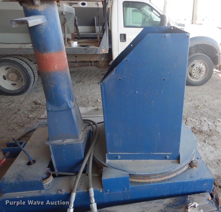 image for item DH6270 Goossen Industries bale chopper