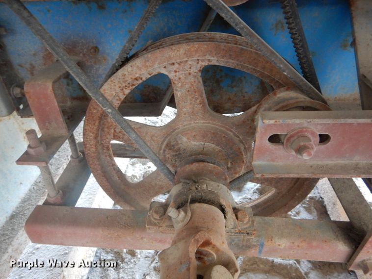 image for item DH6270 Goossen Industries bale chopper