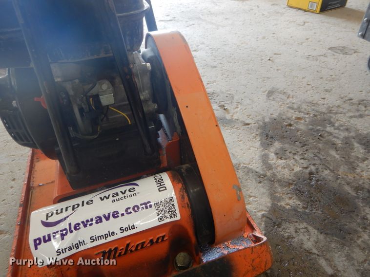 image for item DH6271 Mikasa MVC-80VHW plate compactor