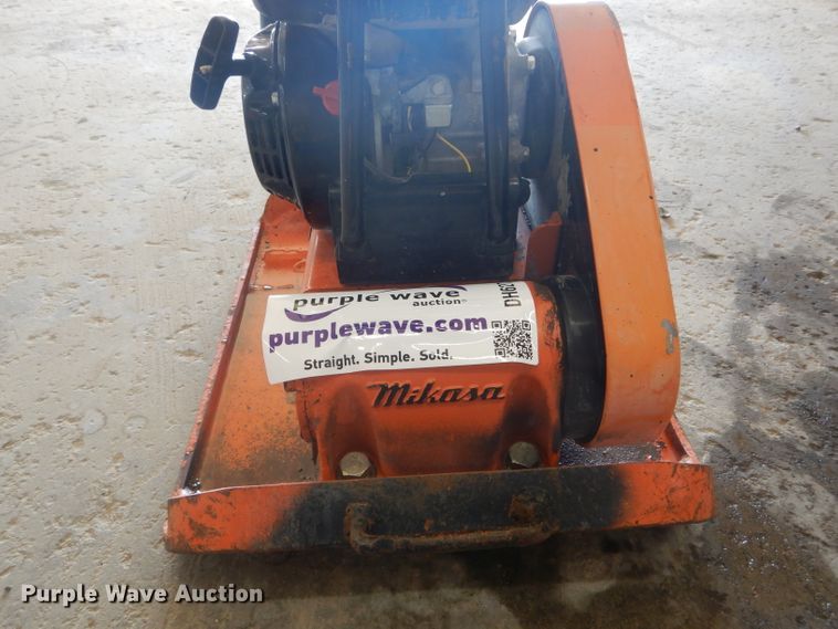 image for item DH6271 Mikasa MVC-80VHW plate compactor