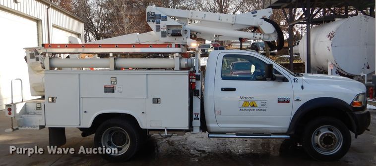 image for item DH6975 2011 Dodge Ram 5500HD bucket truck