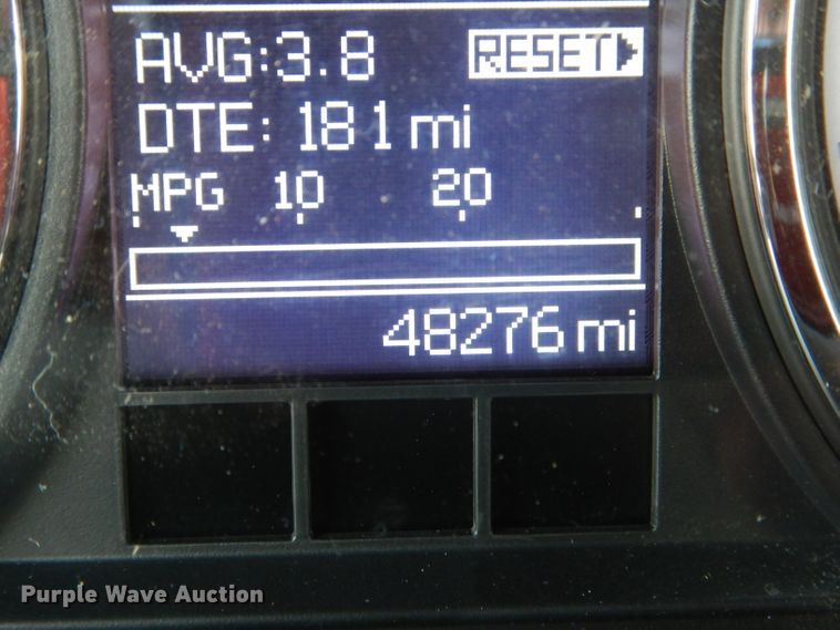 image for item DH6975 2011 Dodge Ram 5500HD bucket truck