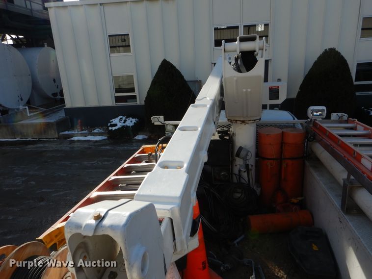 image for item DH6975 2011 Dodge Ram 5500HD bucket truck