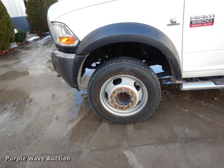 image for item DH6975 2011 Dodge Ram 5500HD bucket truck