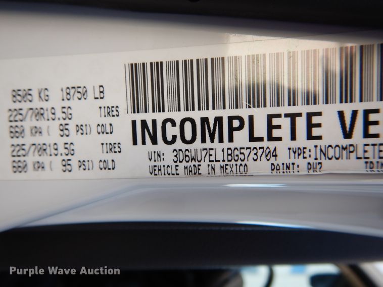 image for item DH6975 2011 Dodge Ram 5500HD bucket truck