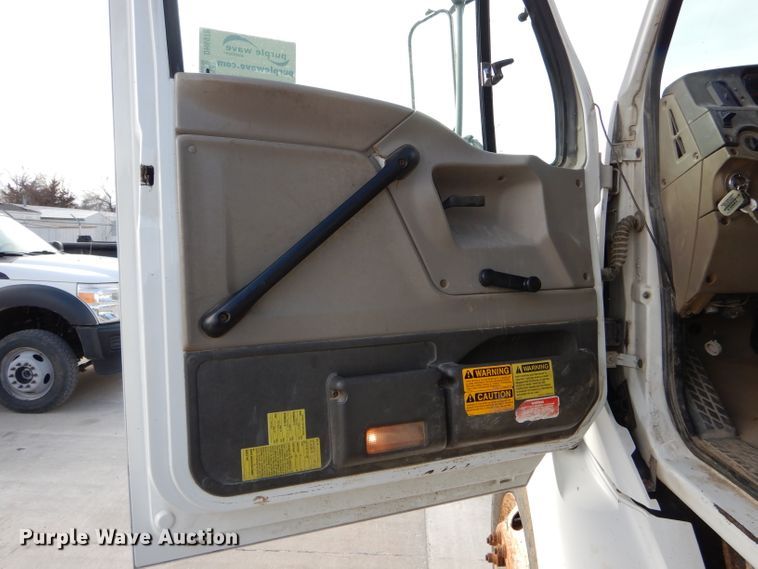 image for item DH6978 2001 Sterling L-Line dump truck