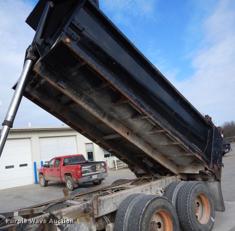 image for item DH6978 2001 Sterling L-Line dump truck