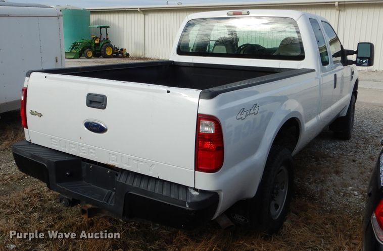image for item DH6979 2008 Ford F250 Super Duty pickup truck