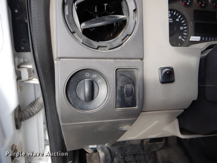 image for item DH6979 2008 Ford F250 Super Duty pickup truck