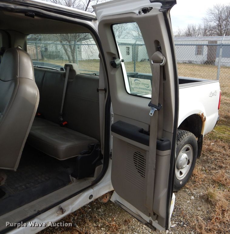 image for item DH6979 2008 Ford F250 Super Duty pickup truck