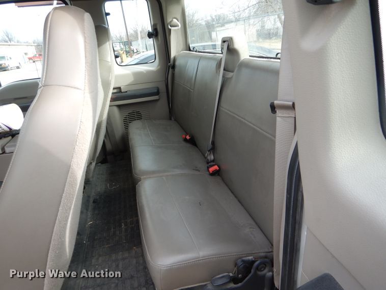 image for item DH6979 2008 Ford F250 Super Duty pickup truck