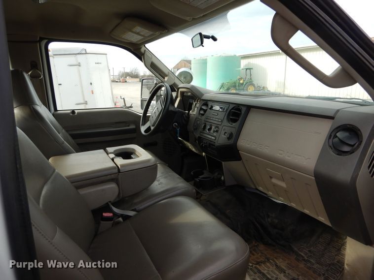 image for item DH6979 2008 Ford F250 Super Duty pickup truck