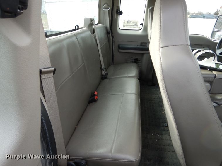 image for item DH6979 2008 Ford F250 Super Duty pickup truck