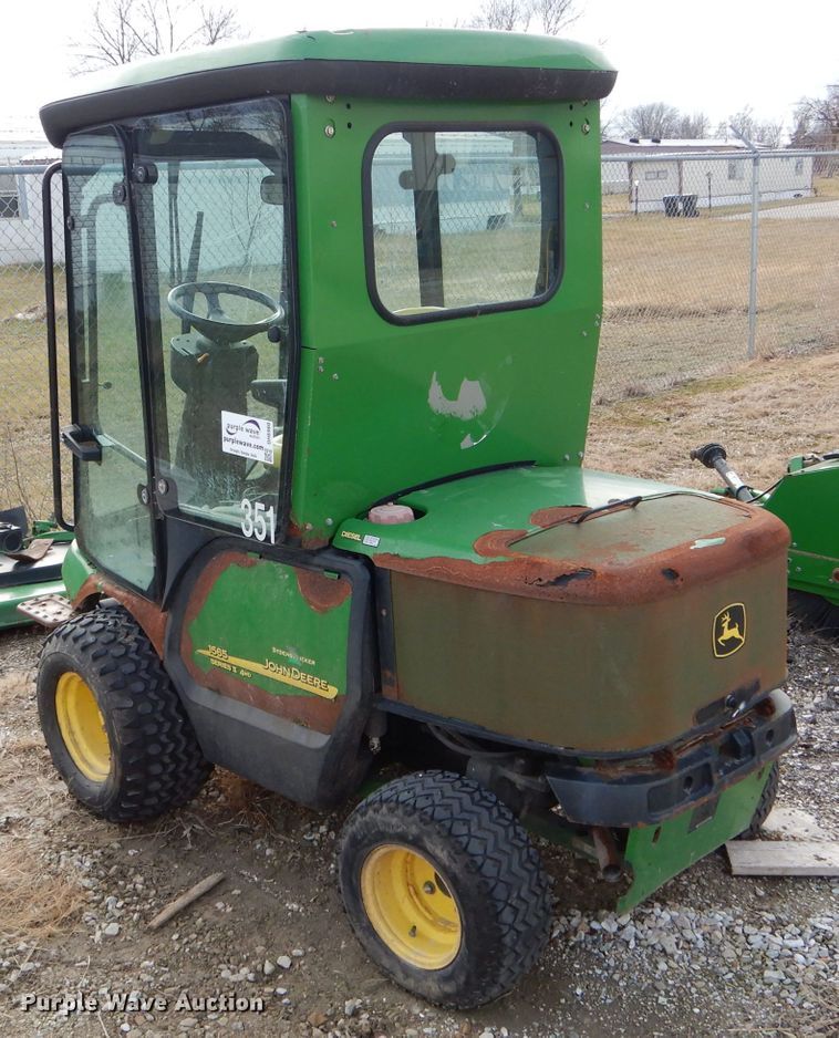image for item DH6980 John Deere 1565 lawn mower