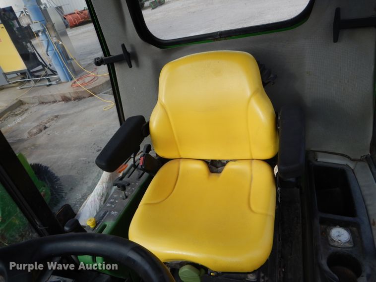 image for item DH6980 John Deere 1565 lawn mower