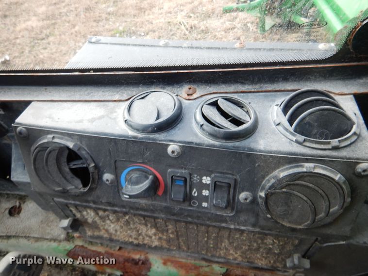 image for item DH6980 John Deere 1565 lawn mower