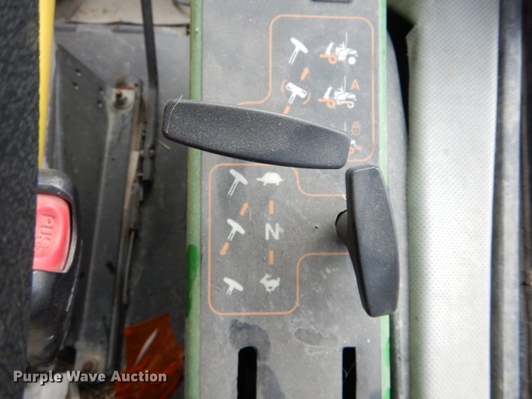 image for item DH6980 John Deere 1565 lawn mower