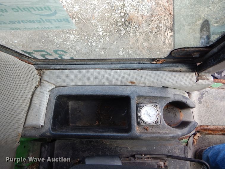 image for item DH6980 John Deere 1565 lawn mower