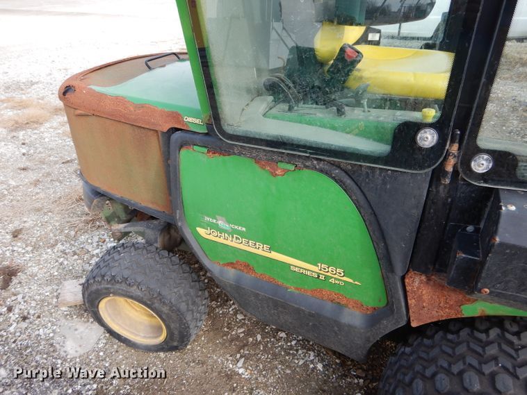 image for item DH6980 John Deere 1565 lawn mower