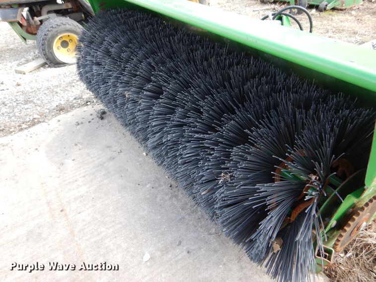 image for item DH6980 John Deere 1565 lawn mower