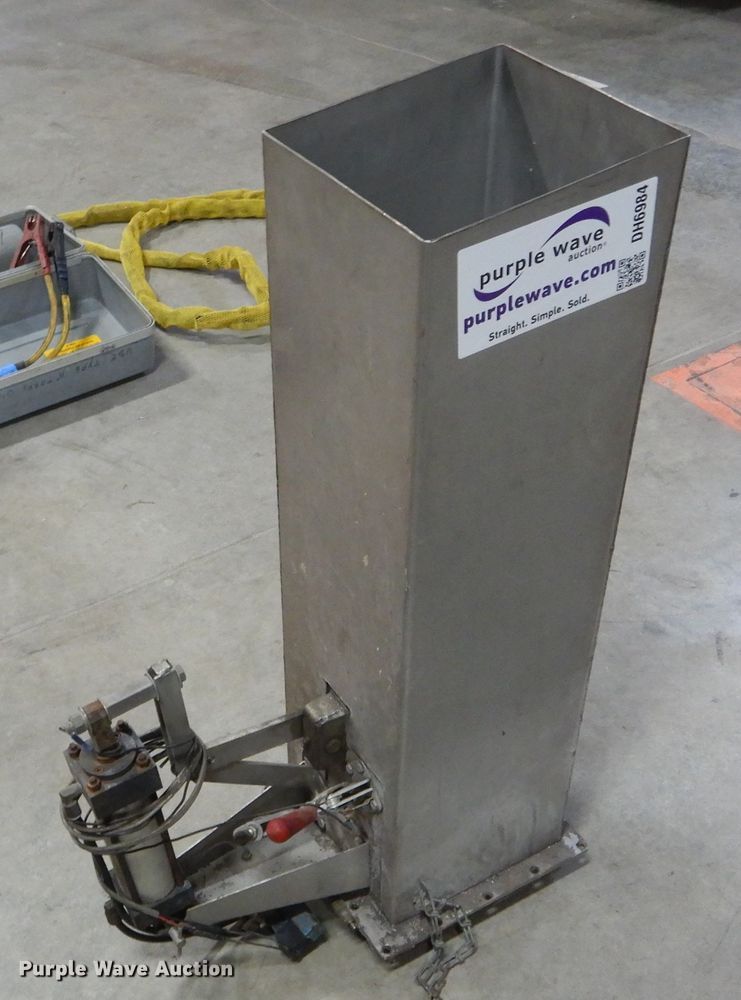 image for item DH6984 Stainless steel 10" dump valve