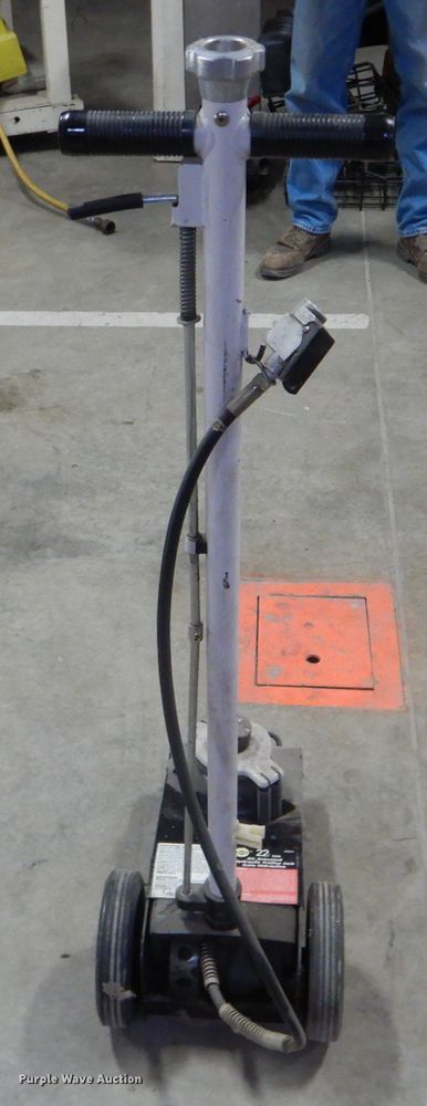 image for item DH6985 Omega jack