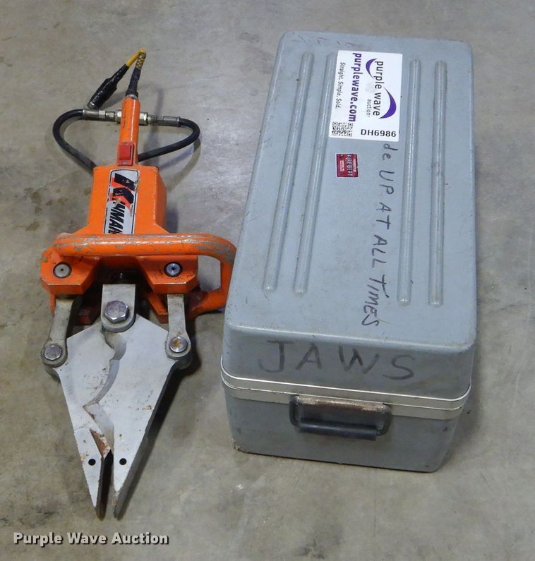 image for item DH6986 Kinman spreader and cutter extraction tool