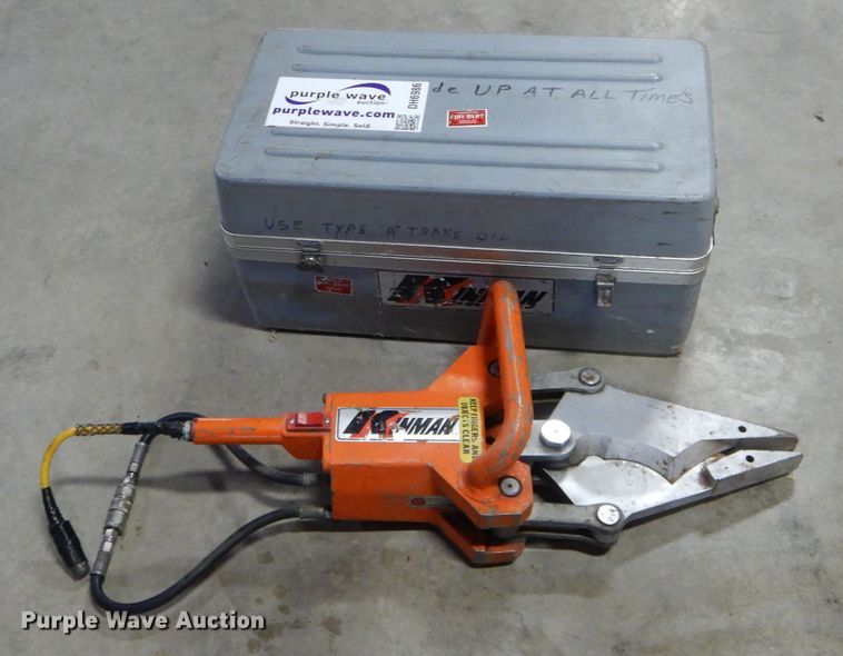 image for item DH6986 Kinman spreader and cutter extraction tool