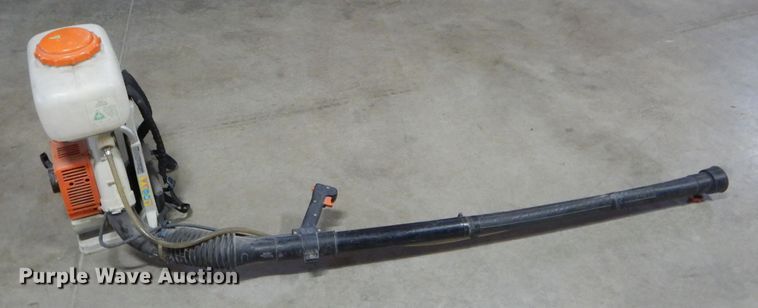 image for item DH6989 Stihl SR400 backpack blower