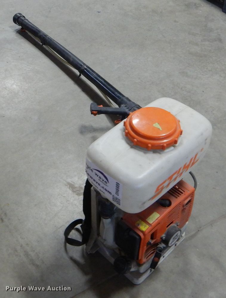 image for item DH6989 Stihl SR400 backpack blower