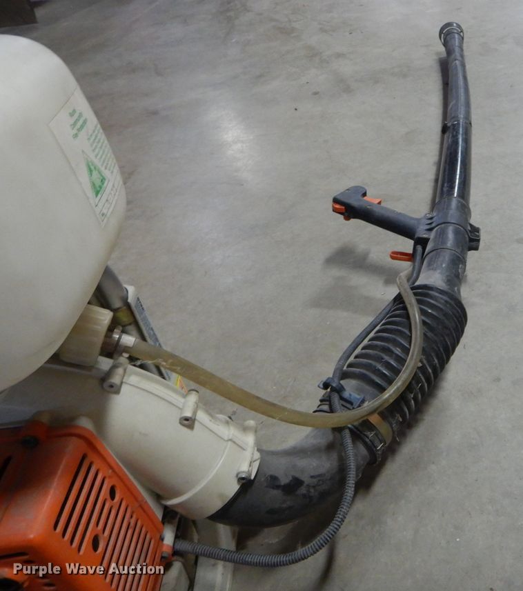 image for item DH6989 Stihl SR400 backpack blower