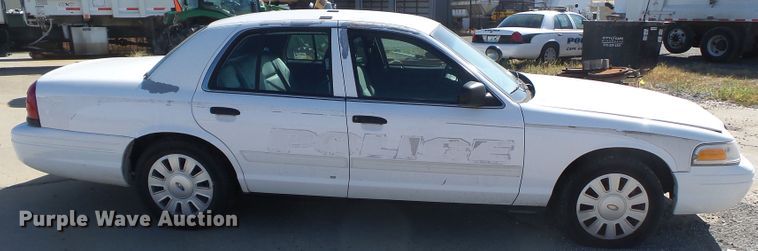 image for item DH7758 2009 Ford Crown Victoria Police Interceptor