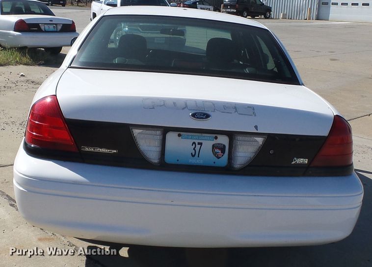 image for item DH7758 2009 Ford Crown Victoria Police Interceptor