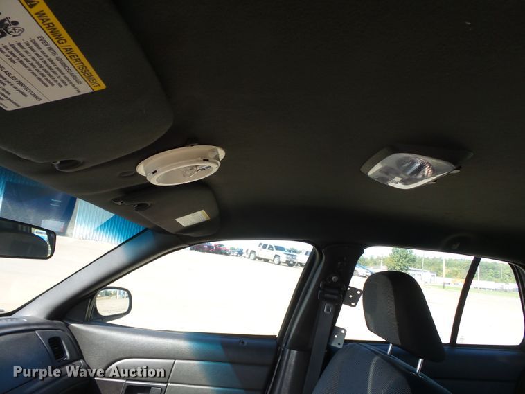 image for item DH7758 2009 Ford Crown Victoria Police Interceptor