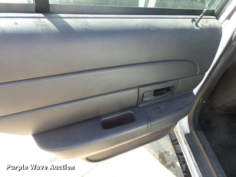 image for item DH7758 2009 Ford Crown Victoria Police Interceptor