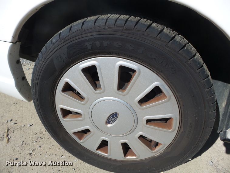 image for item DH7758 2009 Ford Crown Victoria Police Interceptor