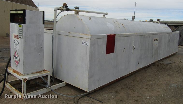 image for item DH8327 Fuel tank