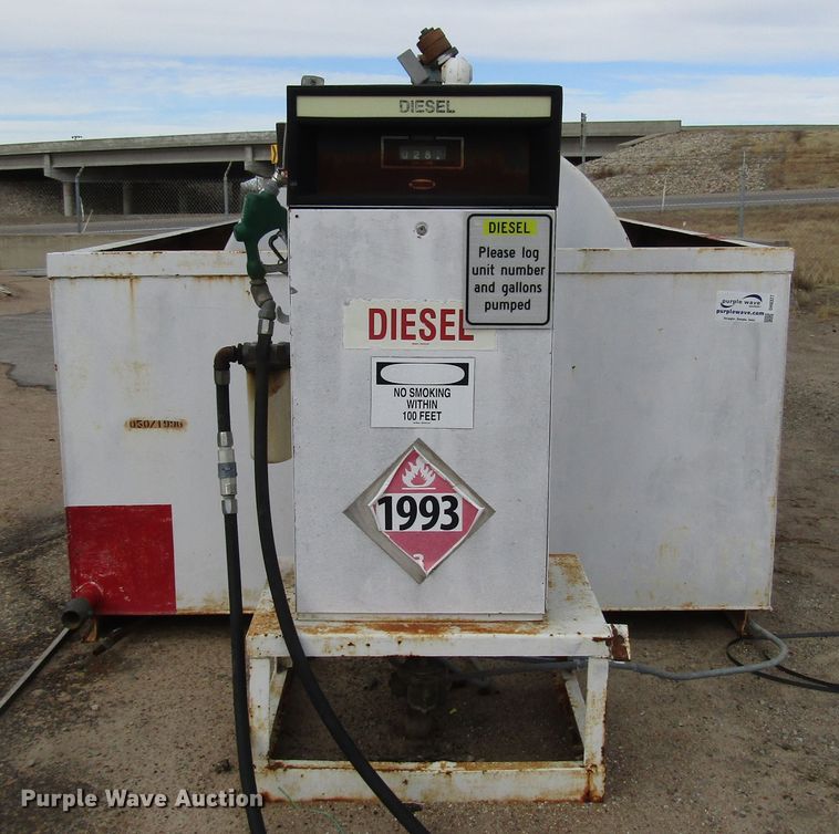 image for item DH8327 Fuel tank