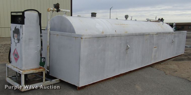 image for item DH8327 Fuel tank