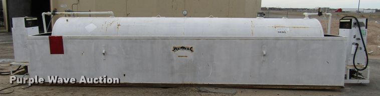 image for item DH8327 Fuel tank