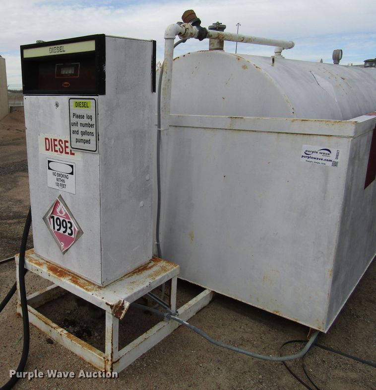 image for item DH8327 Fuel tank