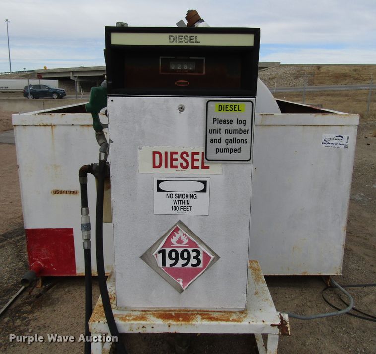 image for item DH8327 Fuel tank
